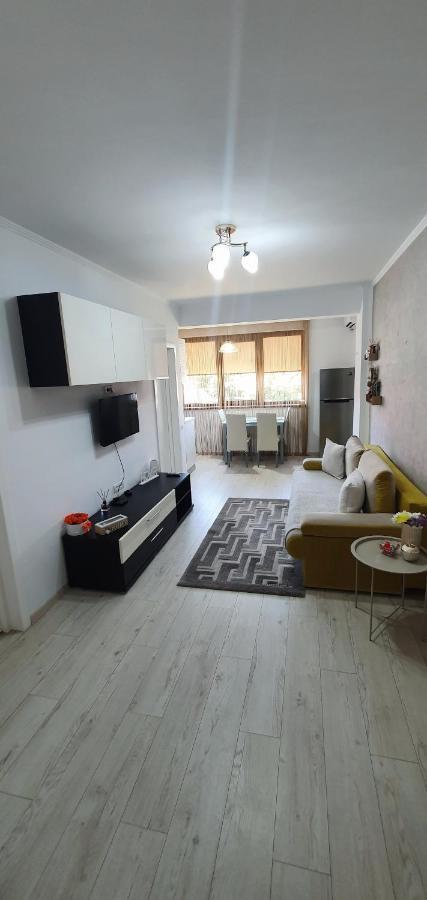 Sarah Apartment Constanta Exterior photo