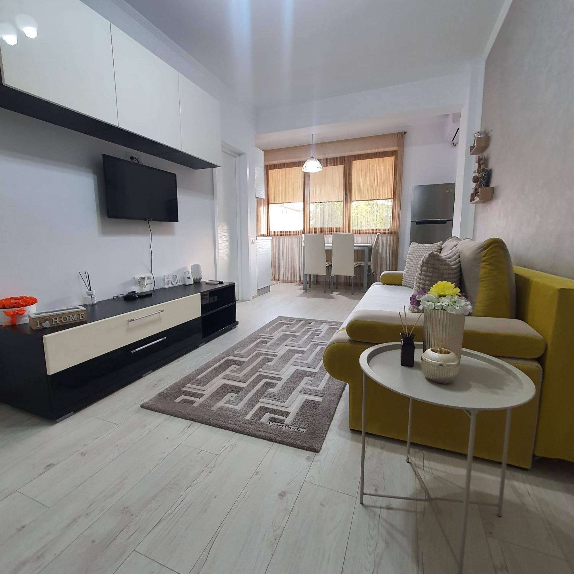 Sarah Apartment Constanta Exterior photo