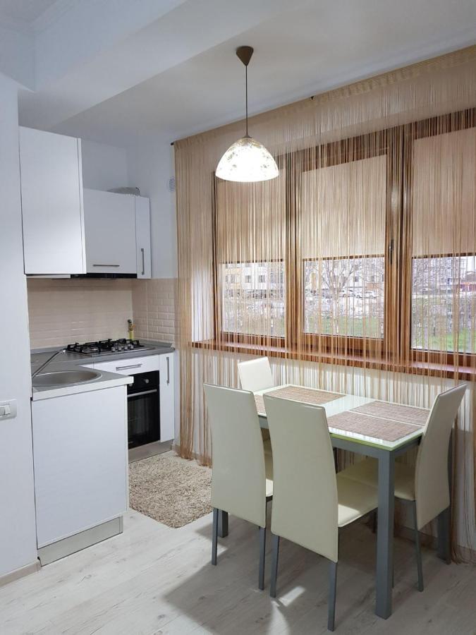 Sarah Apartment Constanta Exterior photo